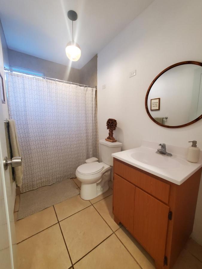 Aguadilla Waves Apt Free Parking & Wifi 8 Minute Walk From Crashboat Beach Exterior foto