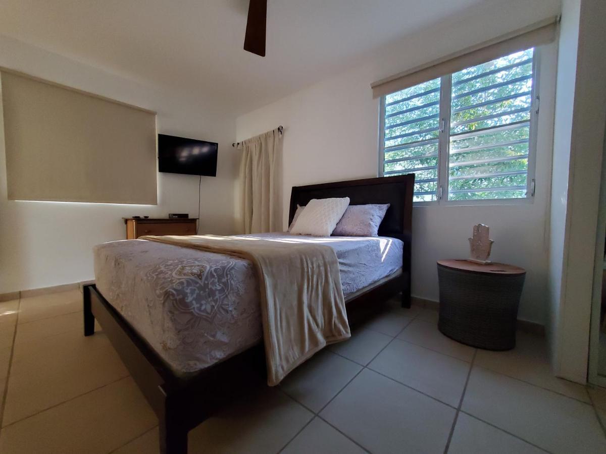 Aguadilla Waves Apt Free Parking & Wifi 8 Minute Walk From Crashboat Beach Exterior foto