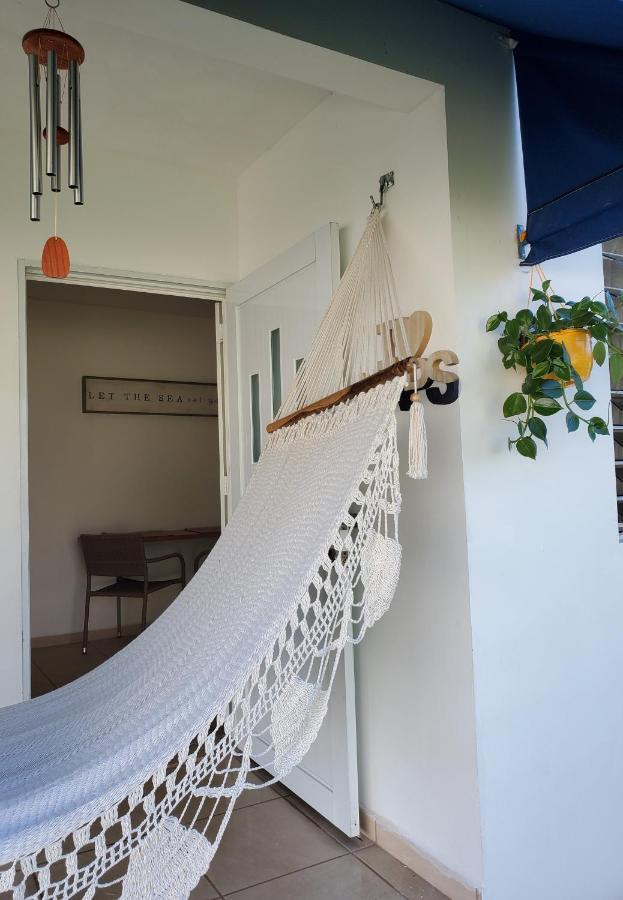 Aguadilla Waves Apt Free Parking & Wifi 8 Minute Walk From Crashboat Beach Exterior foto